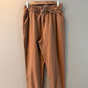 lululemon - Jogger Full Length - Brown - Size 8